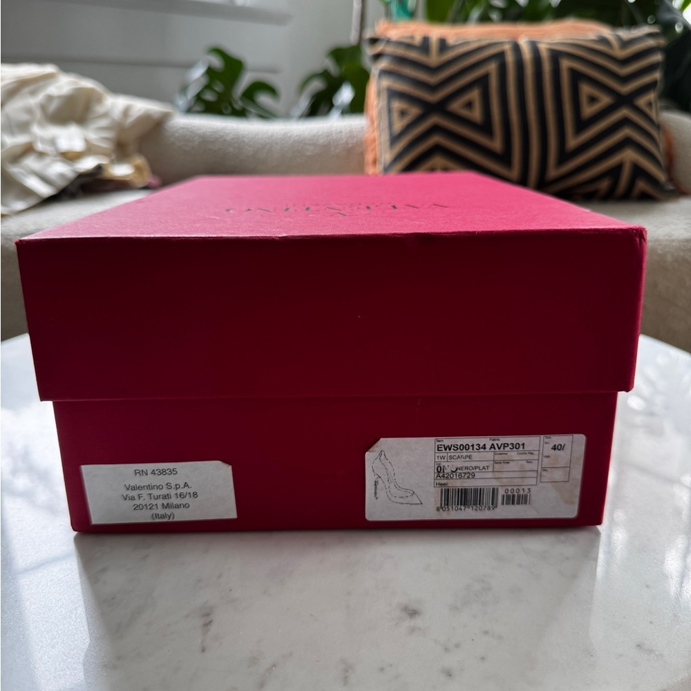 Valentino black pumps 40.5 - Picture 3 of 4